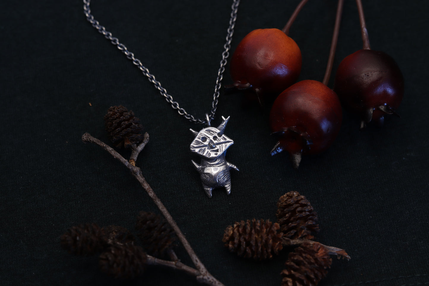Elm leaf Korok - Necklace