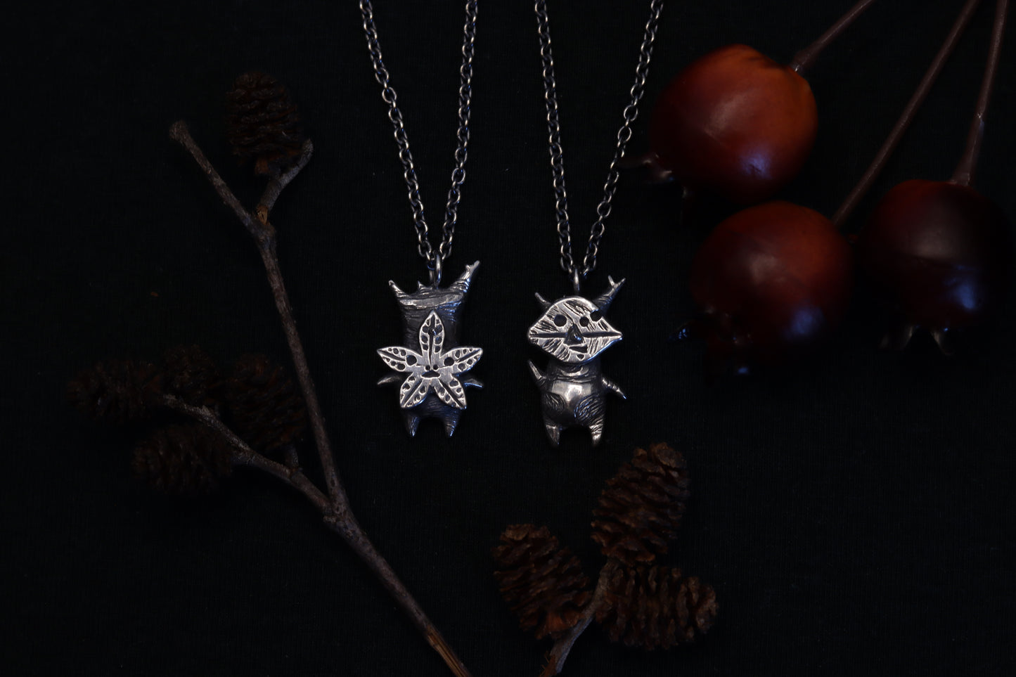 Elm leaf Korok - Necklace