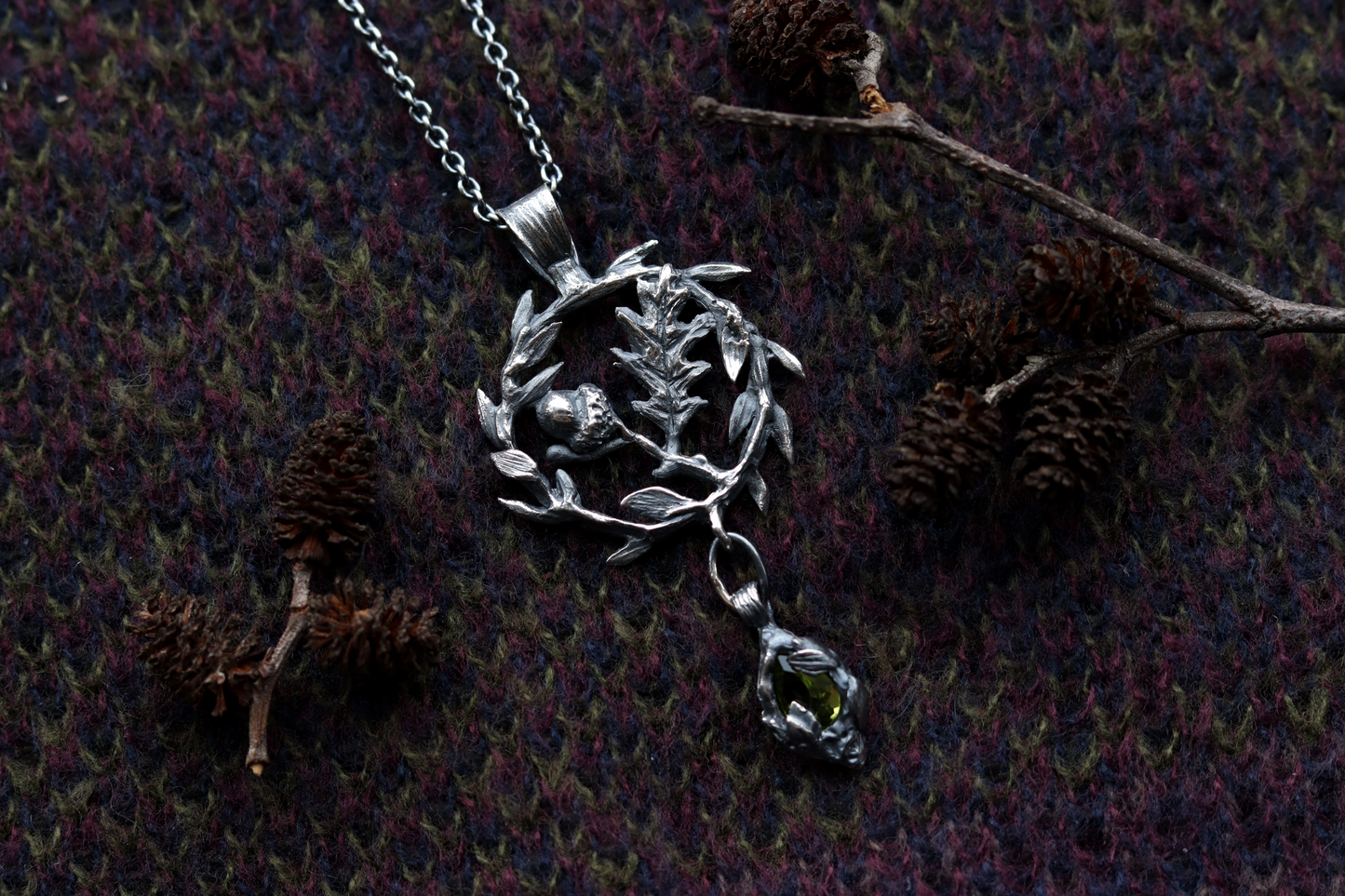 Oak tree talisman - Necklace