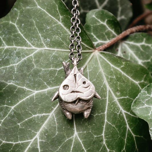 Makar Korok and violin- Necklace