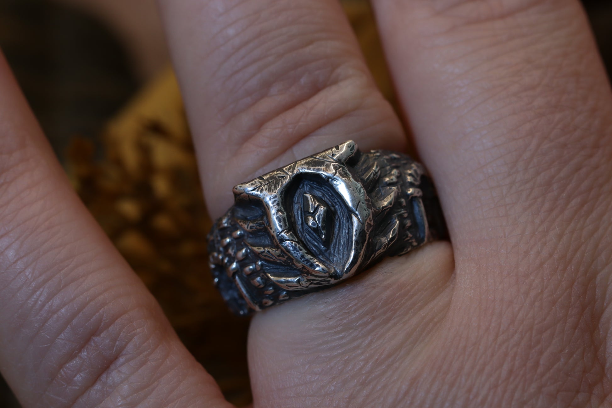 The Oblivion Gate ring worn on the finger