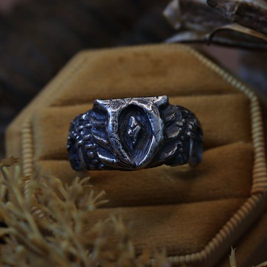 The Oblivion Gate ring worn on the finger