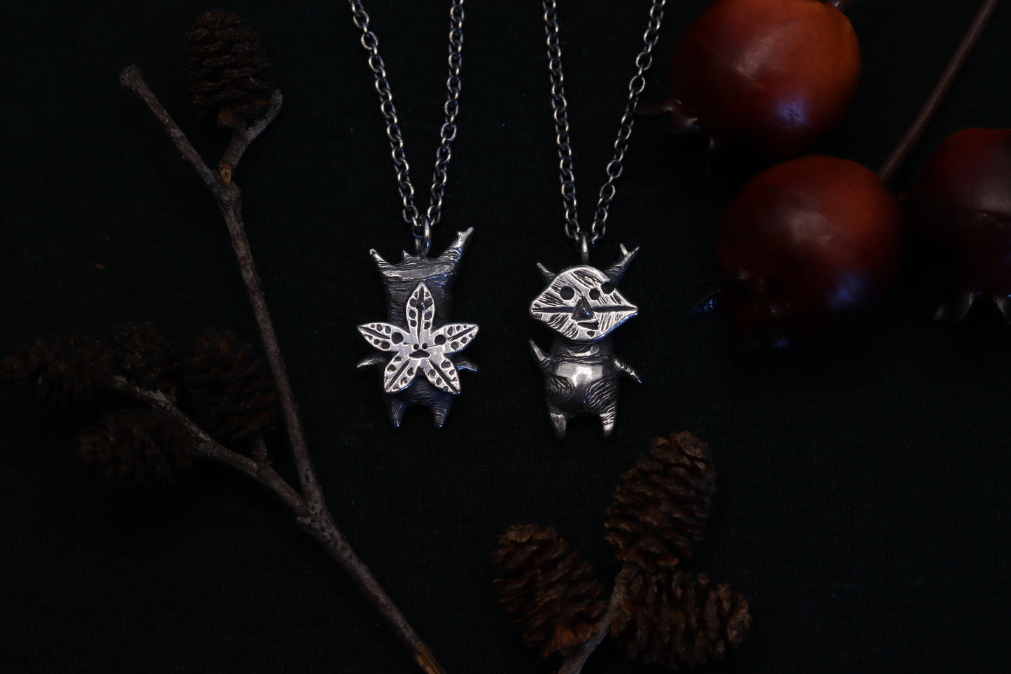 Maple leaf Korok - Necklace