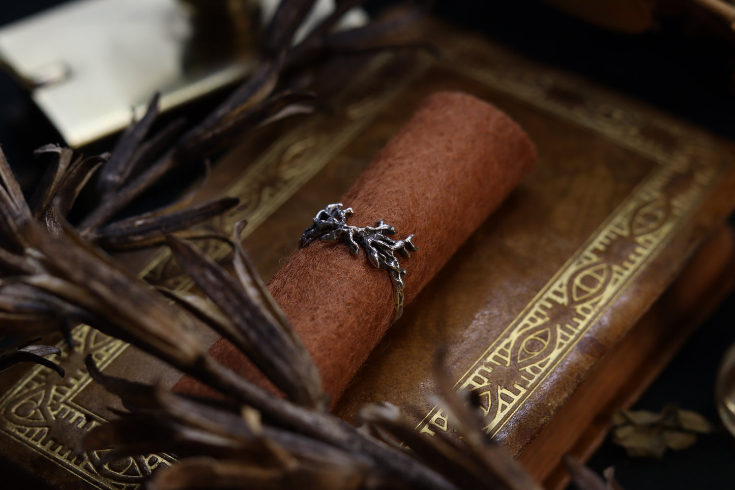 The DarkWood Ring